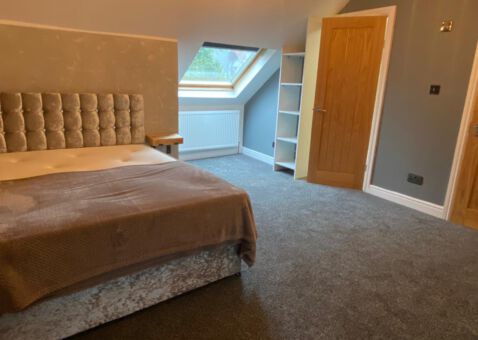 En-Suite Bedroom in property rental Hull
